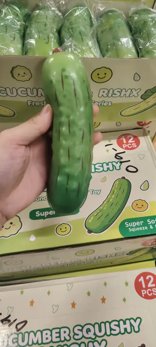 Zielony Squishy Ogórek Antystresowy Miękki 12 sztuk