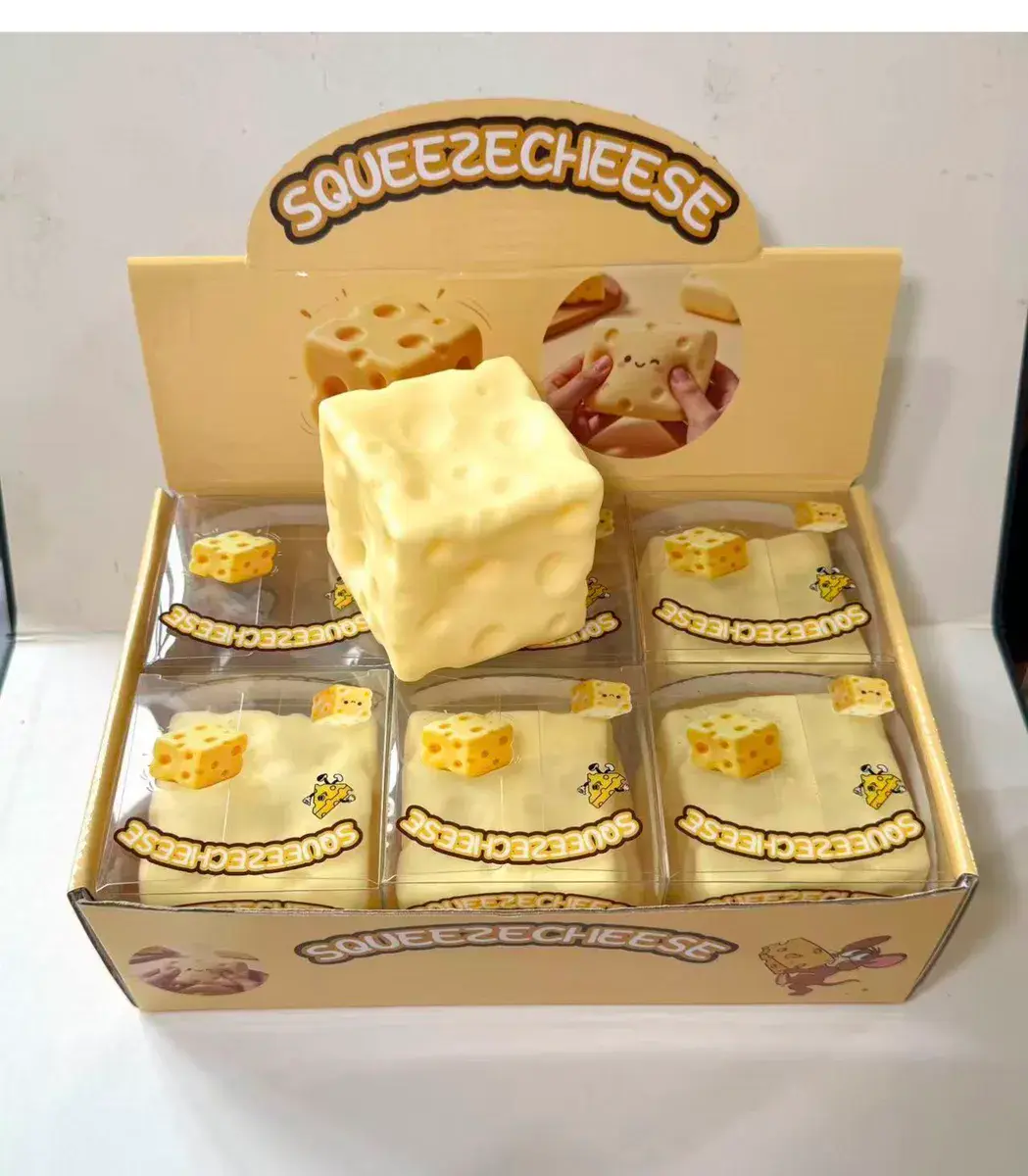 Antystresowa zabawka SqueezeCheese w kształcie sera żółtego