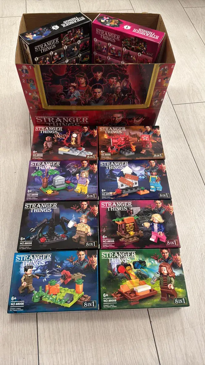 Klocki Stranger Things 8w1 zestaw figurek i scenek
