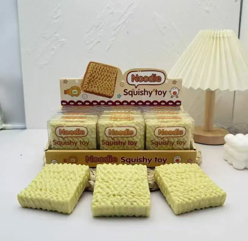 Noodie Squishy Toy Antystresowa Zabawka Miękka Żółta