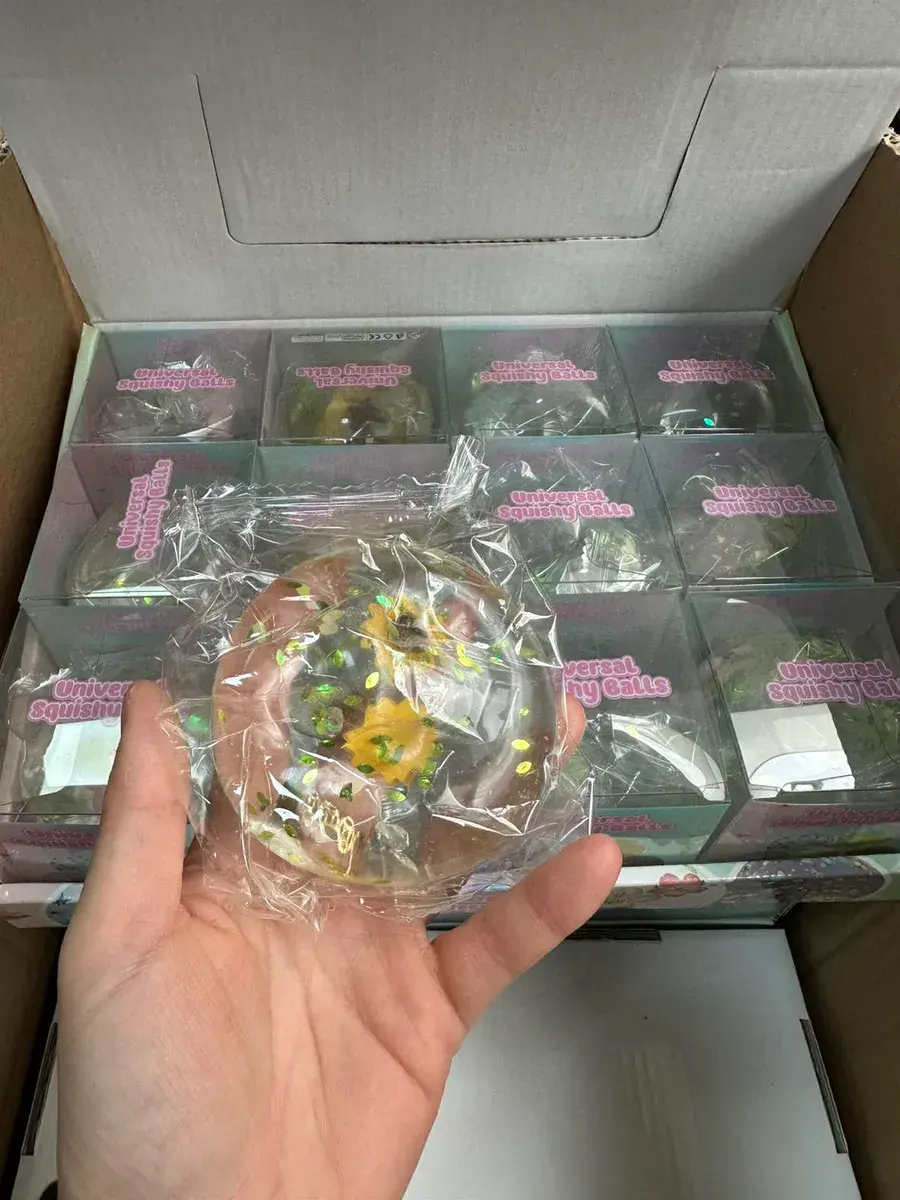 Przezroczysta kula antystresowa z suszonymi kwiatami Universal Squishy Balls