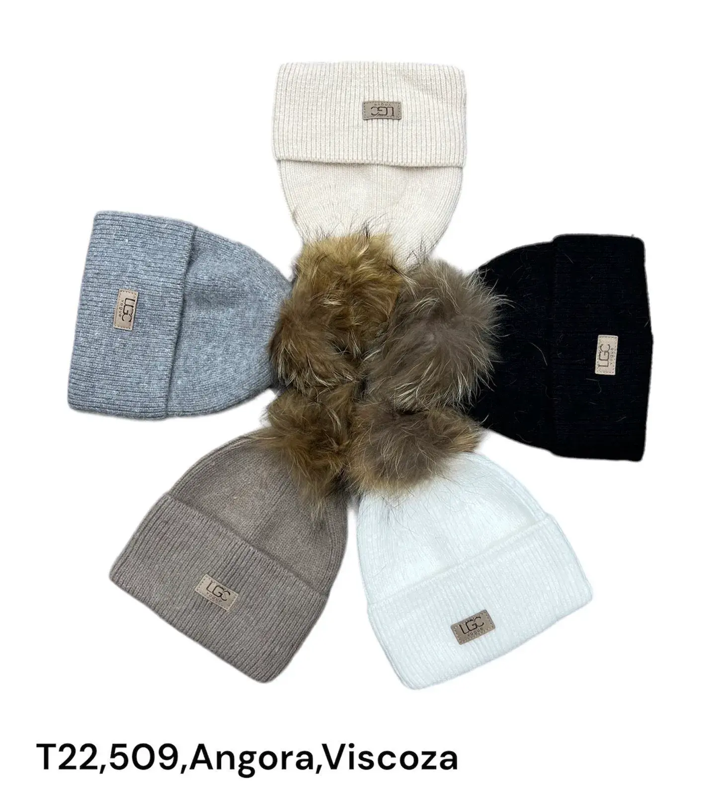 Czapki damskie z pomponem T22.509 Angora/Viscose 6 kolorów