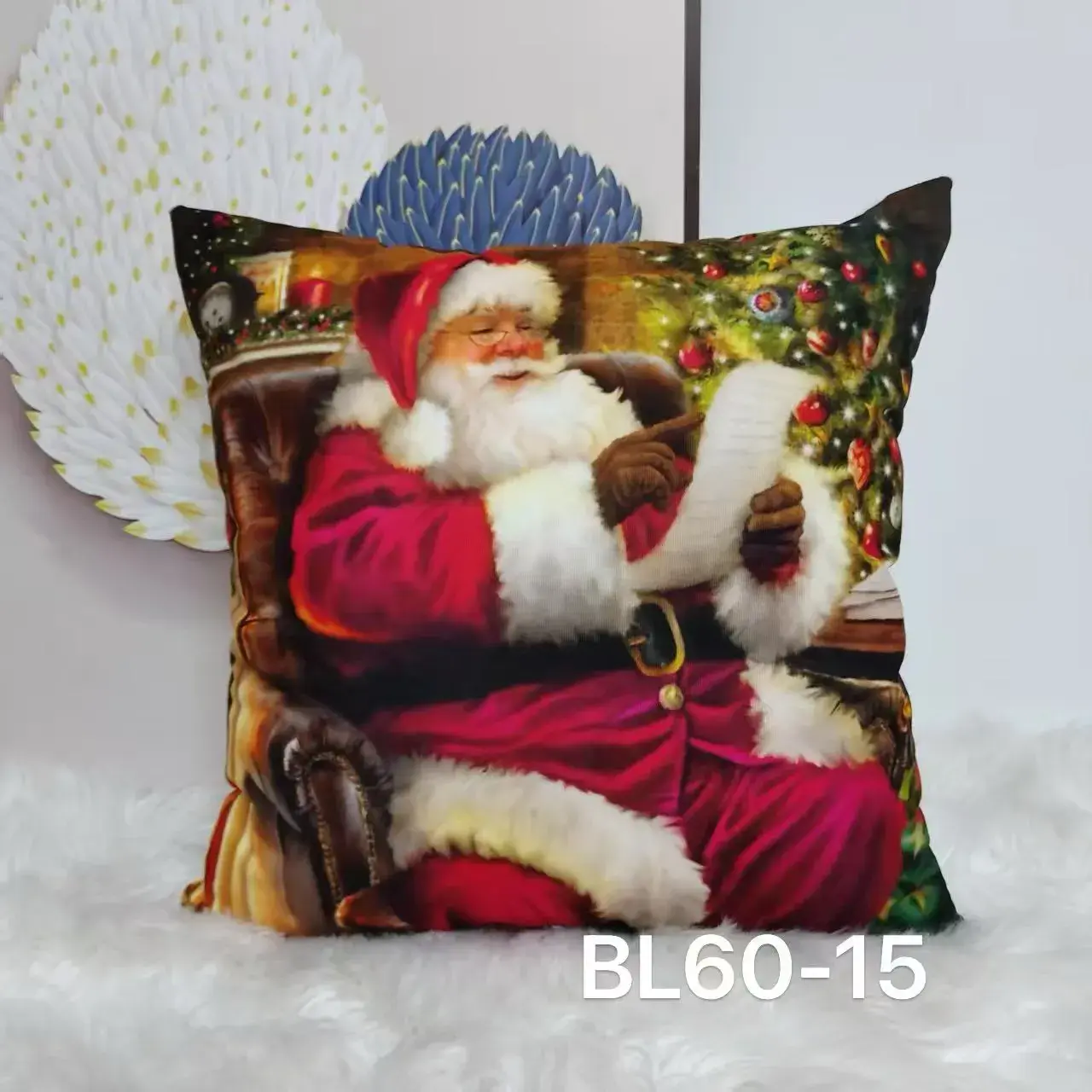 Poszewki 40/40 cm z motywem Świętego Mikołaja