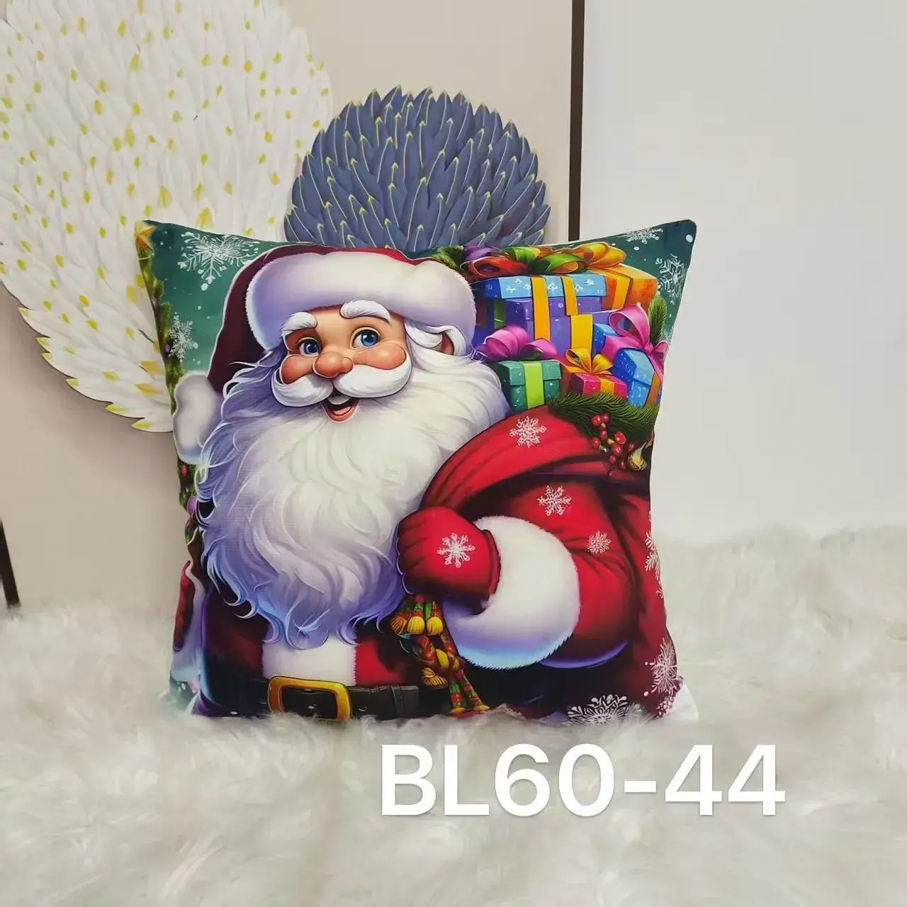 Poszewki 40x40 cm Mikołaj z workiem prezentów