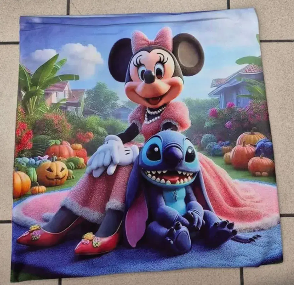 Poduszki 40x40 cm Minnie Mouse i Stitch