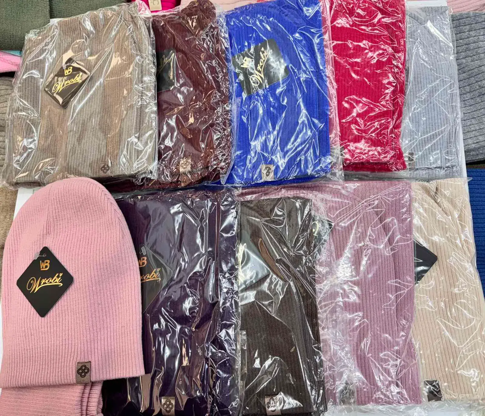 Czapki damskie VB beanie, 12 szt w opakowaniu