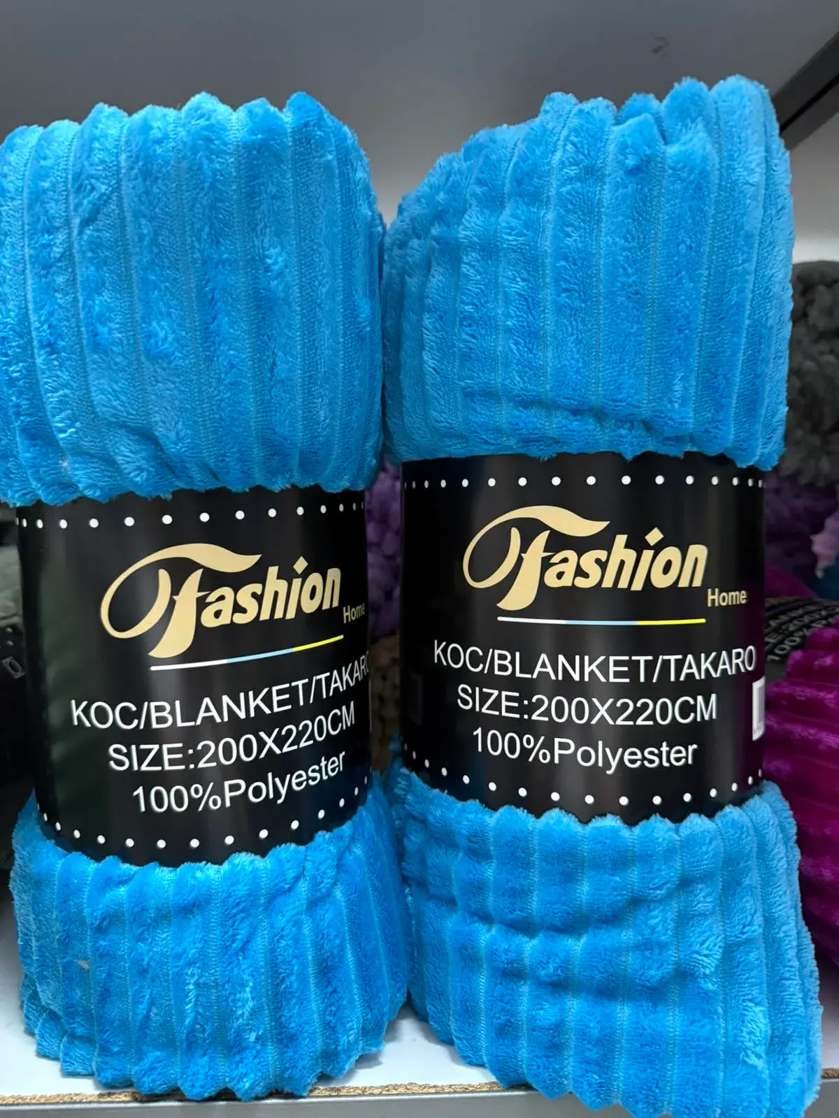 KOCE 200x220cm niebieski 100% poliester