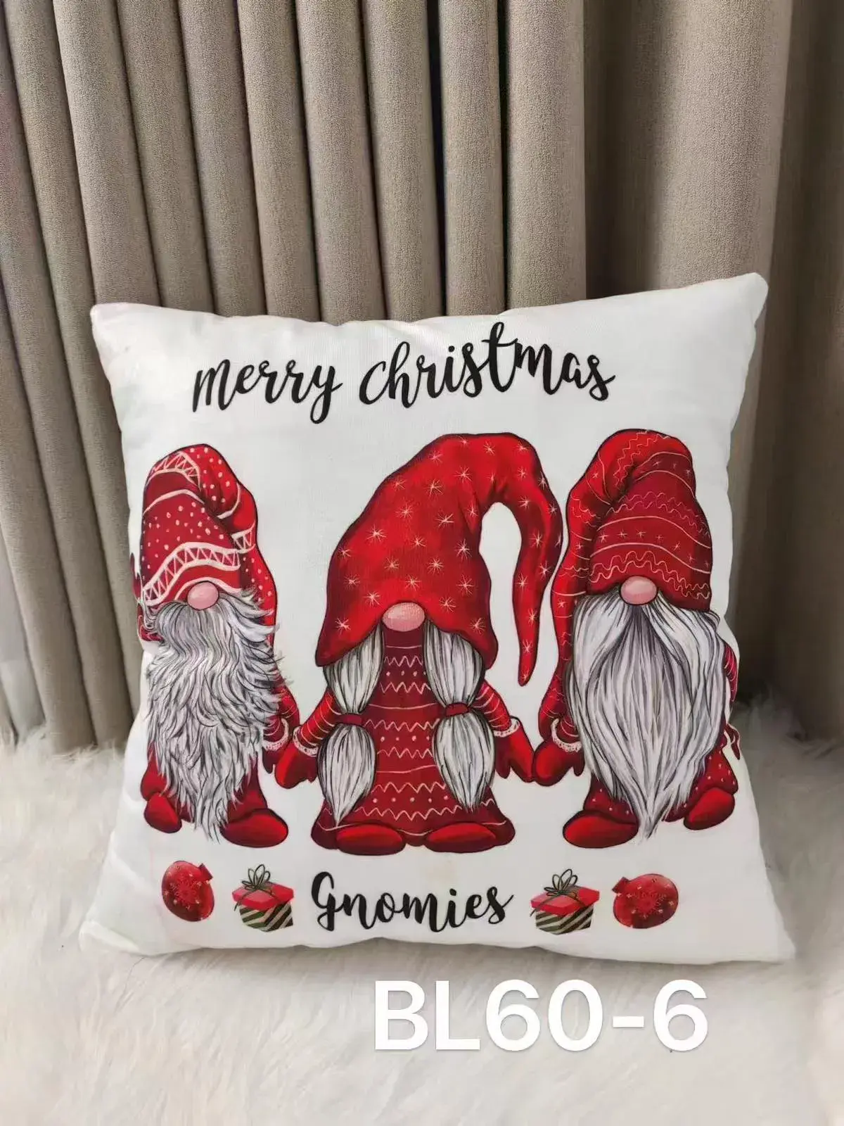 Poszewka Świąteczny Gnomies 40x40cm