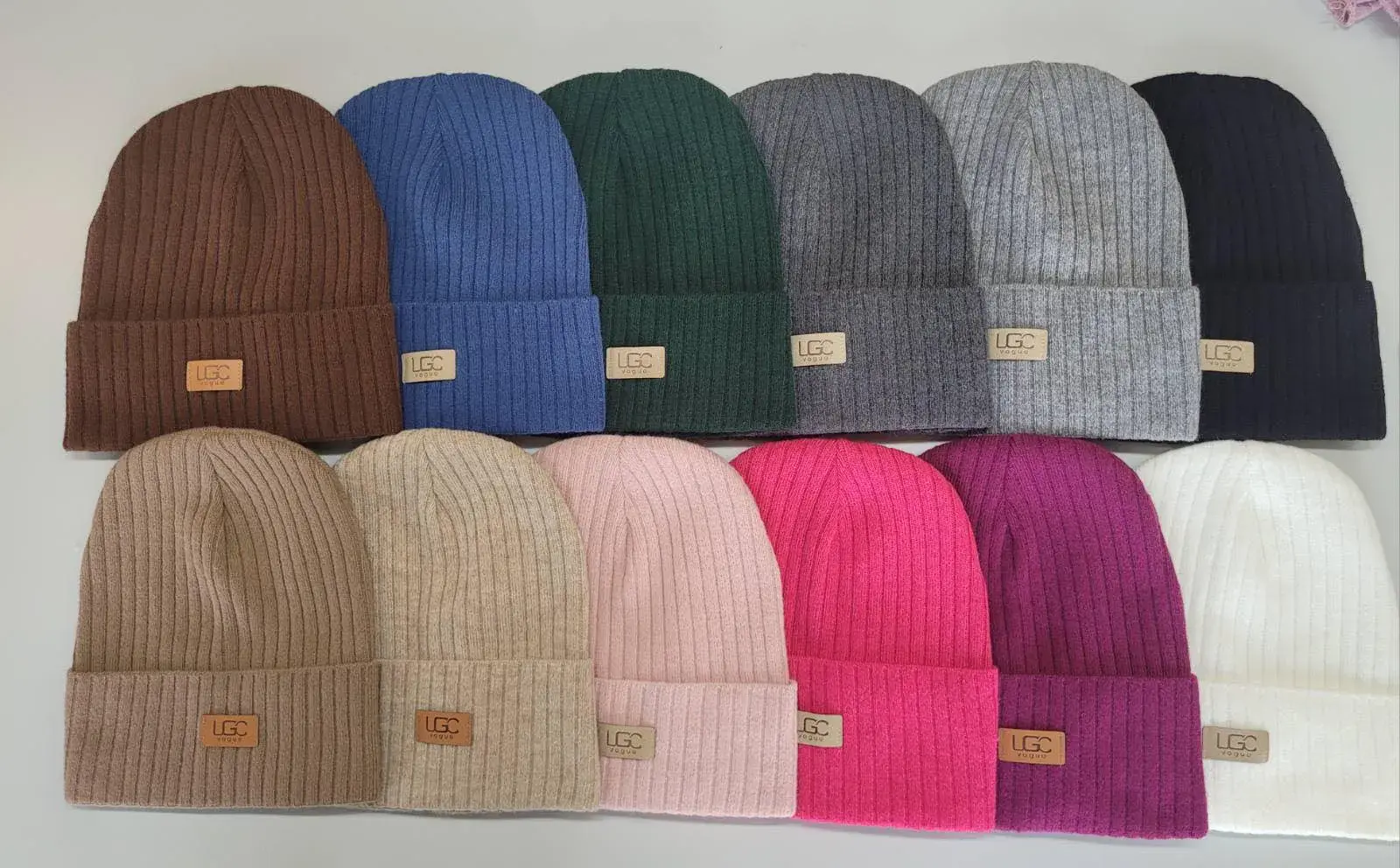 Czapki damskie dzianinowe beanie, 12 szt