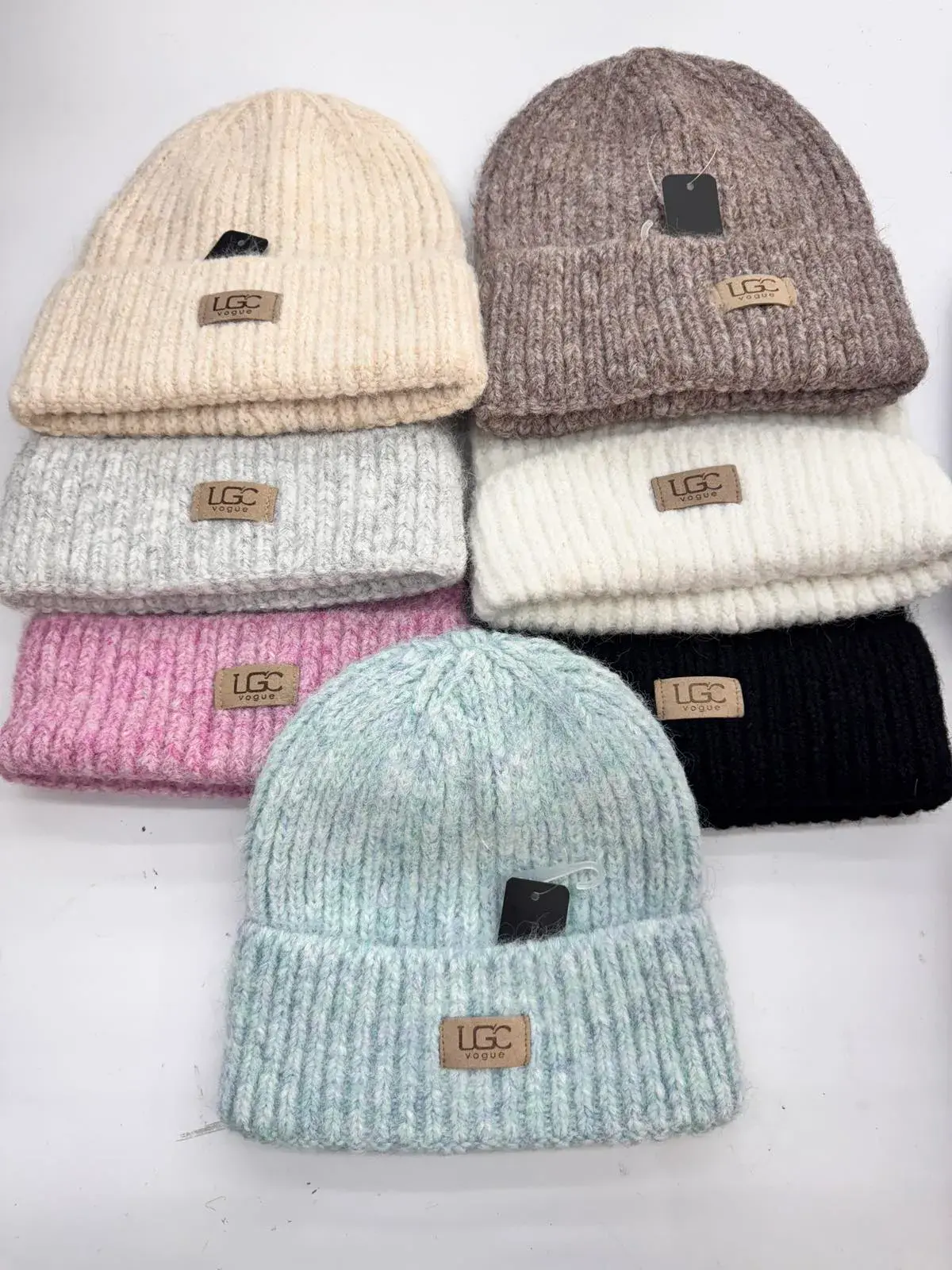 Czapki damskie beanie LG multikolor