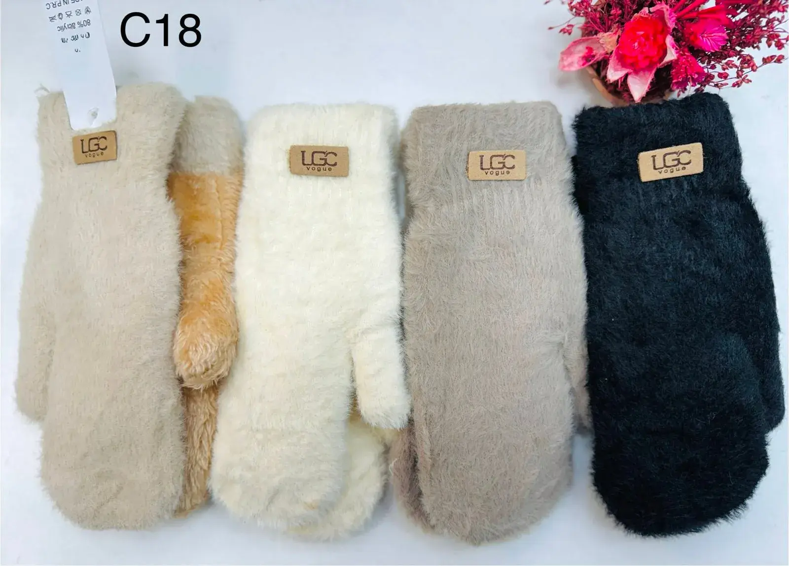 Rękawiczki damskie futrzane UGG styl C18, 4 kolory