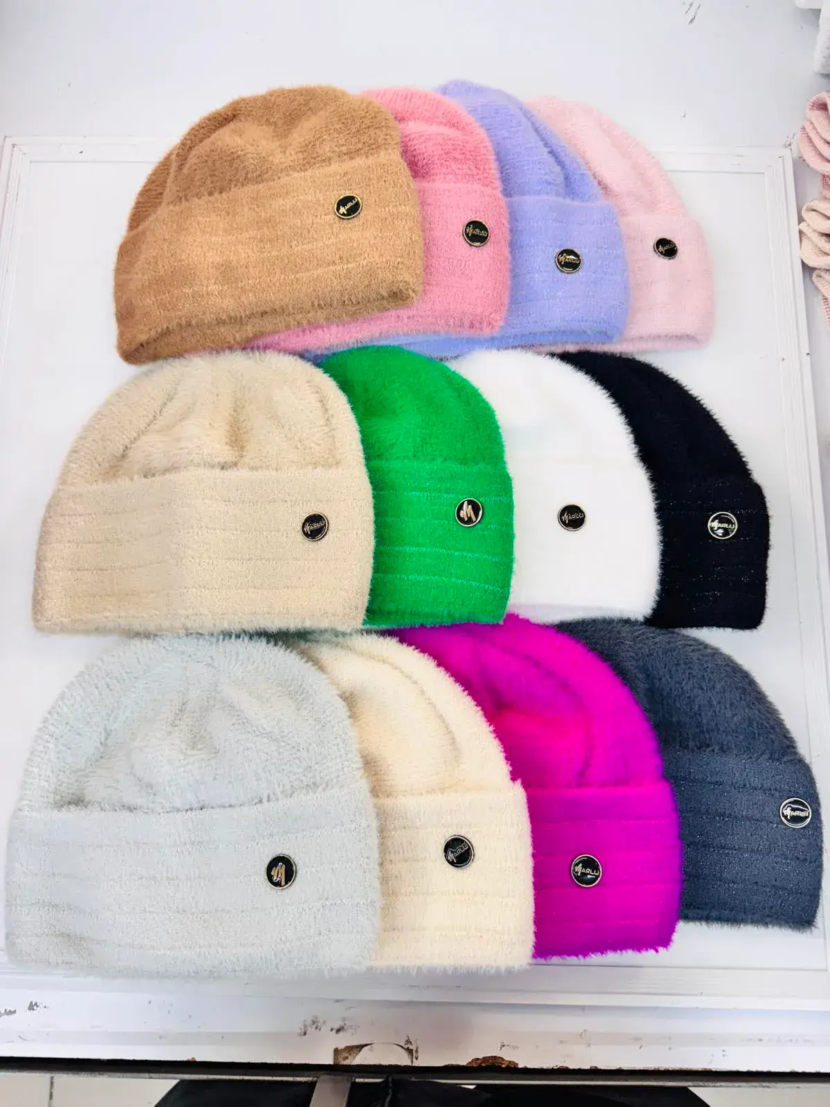 Czapki damskie beanie futerkowe 12 kolorów