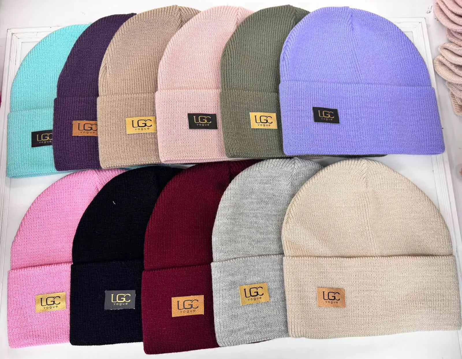 Czapki damskie beanie LG z naszywką, 12 szt