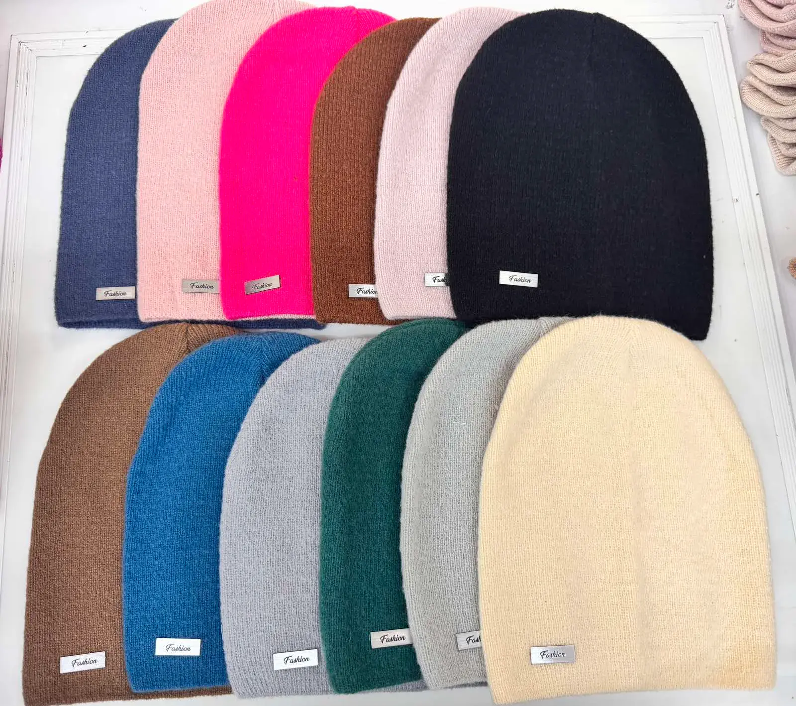 Czapki damskie beanie miękkie 12 kolorów
