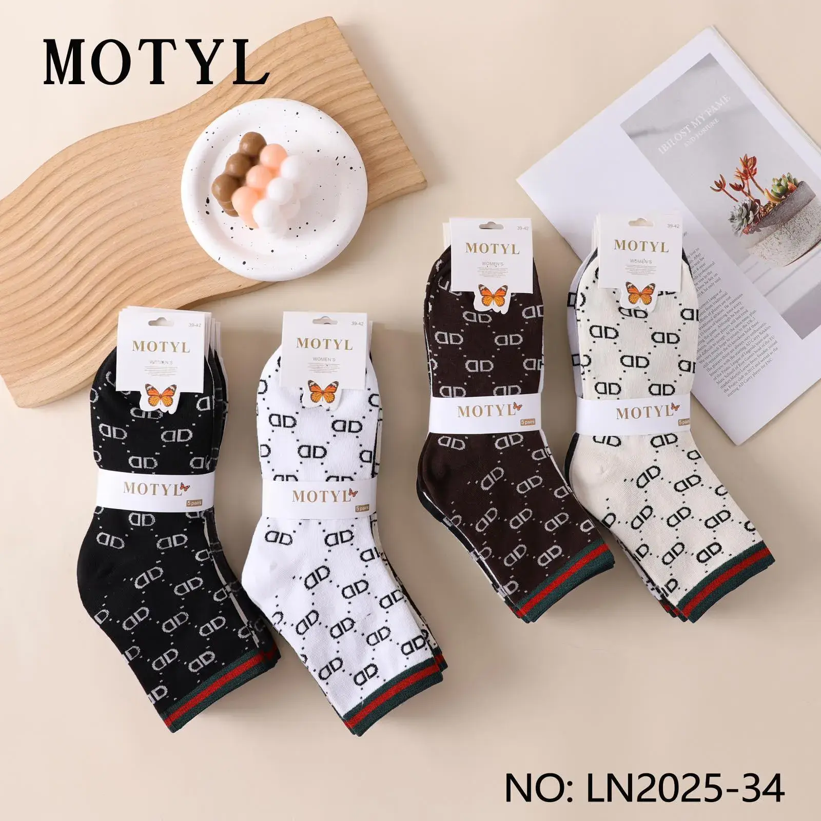 Skarpetki Damskie Motyle Czarno-Białe LNW025-34