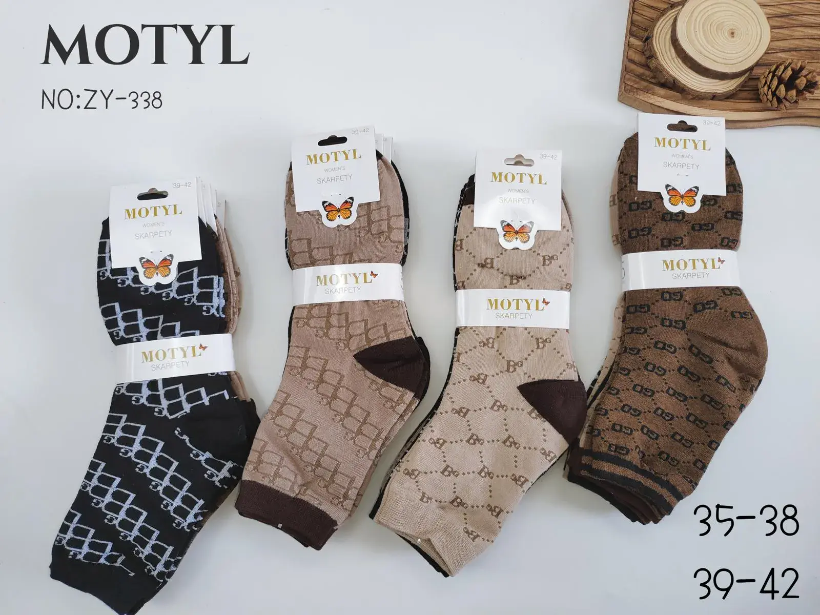 Skarpetki damskie Motyl NO-ZY-398 wzór motyle beżowe