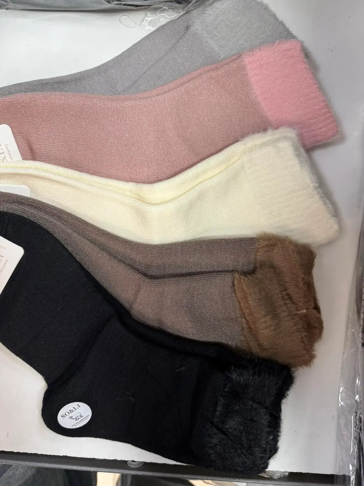 Skarpetki damskie z futerkiem L-XL, wielokolorowe