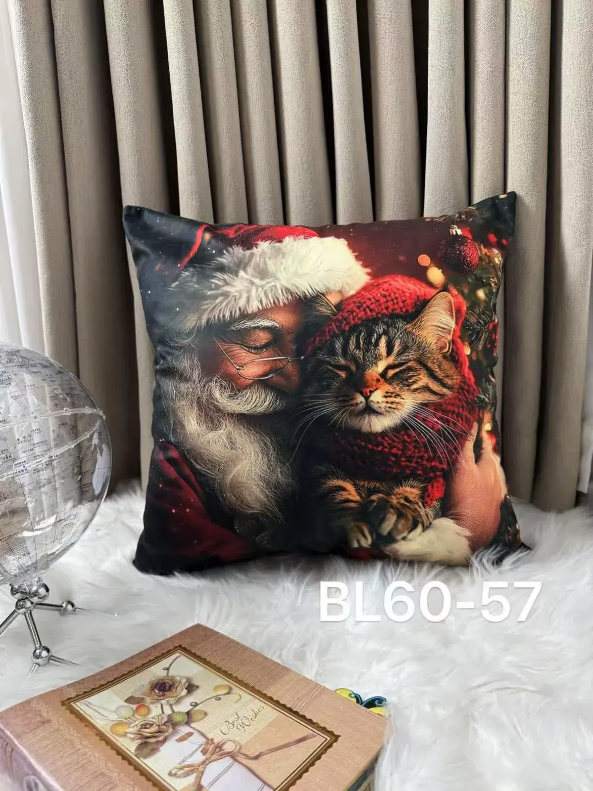 Poszewka 40x40 cm Święty Mikołaj z kotem