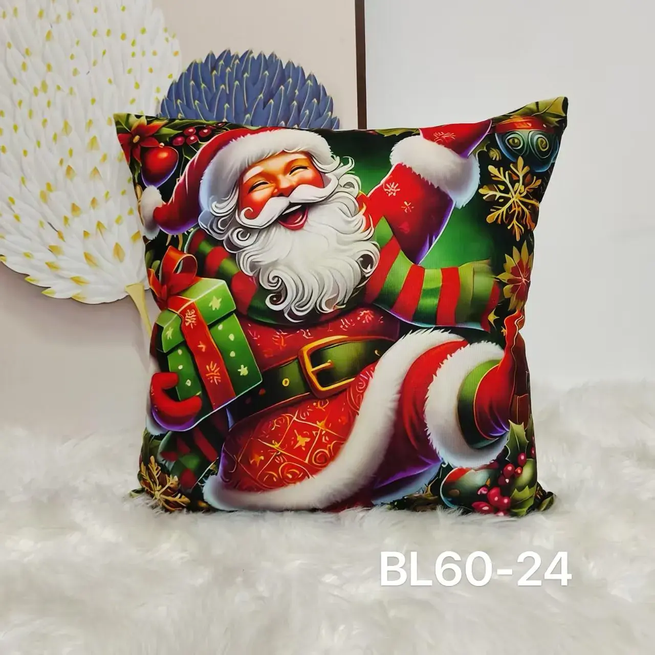 Poszewki 40/40 cm z motywem Świętego Mikołaja BLG60-24