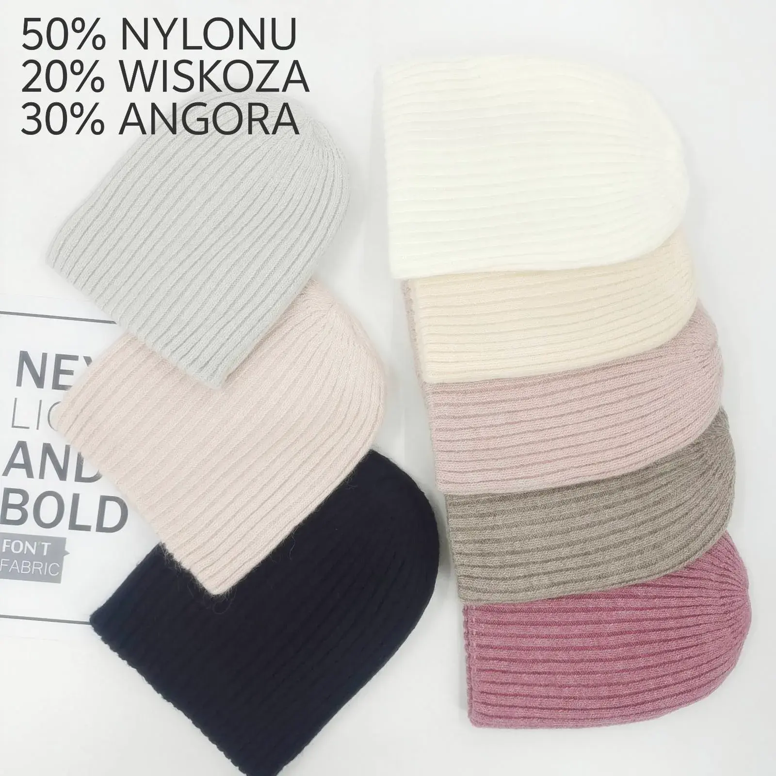 Czapki damskie z angory 50% nylon 20% wiskoza 30% angora
