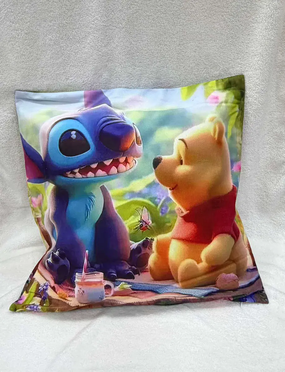 Poszewka 45x45cm Stitch i Kubuś Puchatek