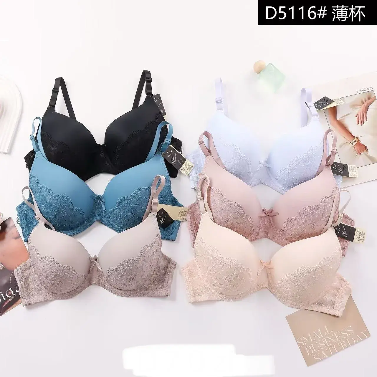 Biustonosz damski D5116 push-up koronka czarne błękitne beżowe