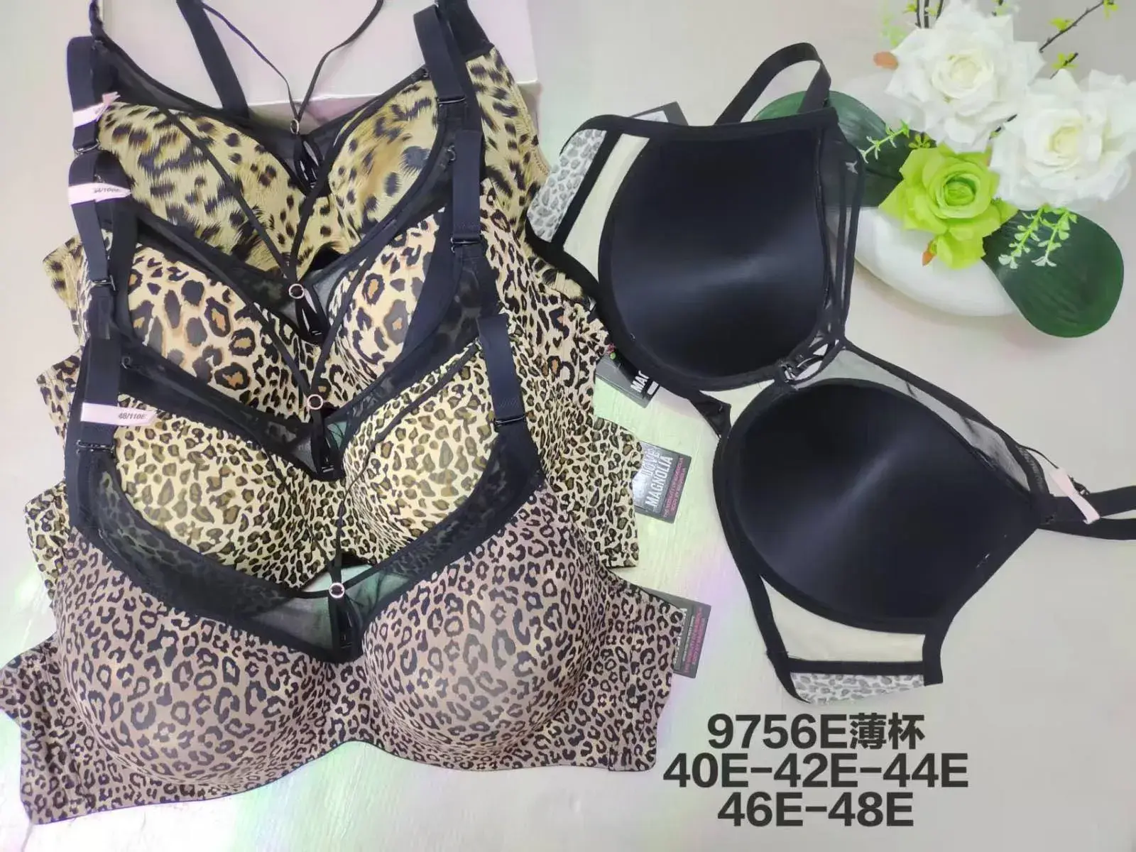 Biustonosz damski push-up 9756 40B-40E, 42E-44E, 46-48E