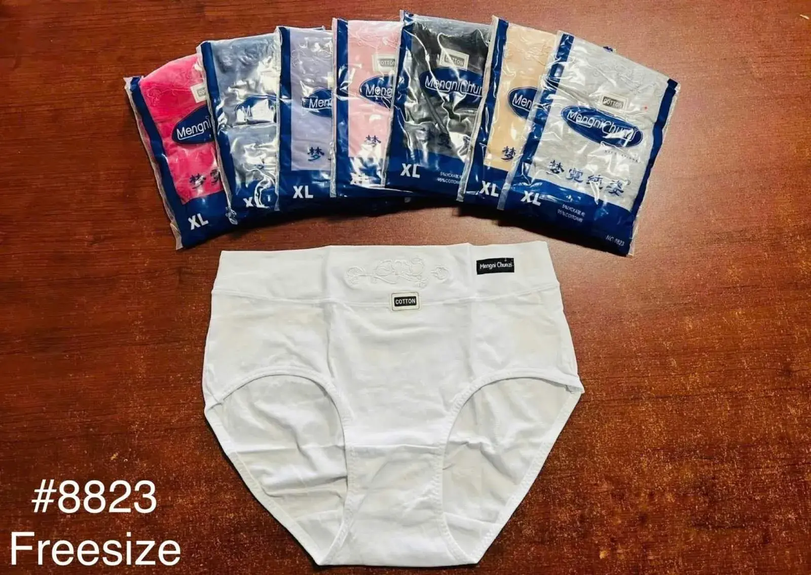 Majtki damskie Megapack XL, 24 szt, beżowe/czarne/niebieskie/różowe/białe