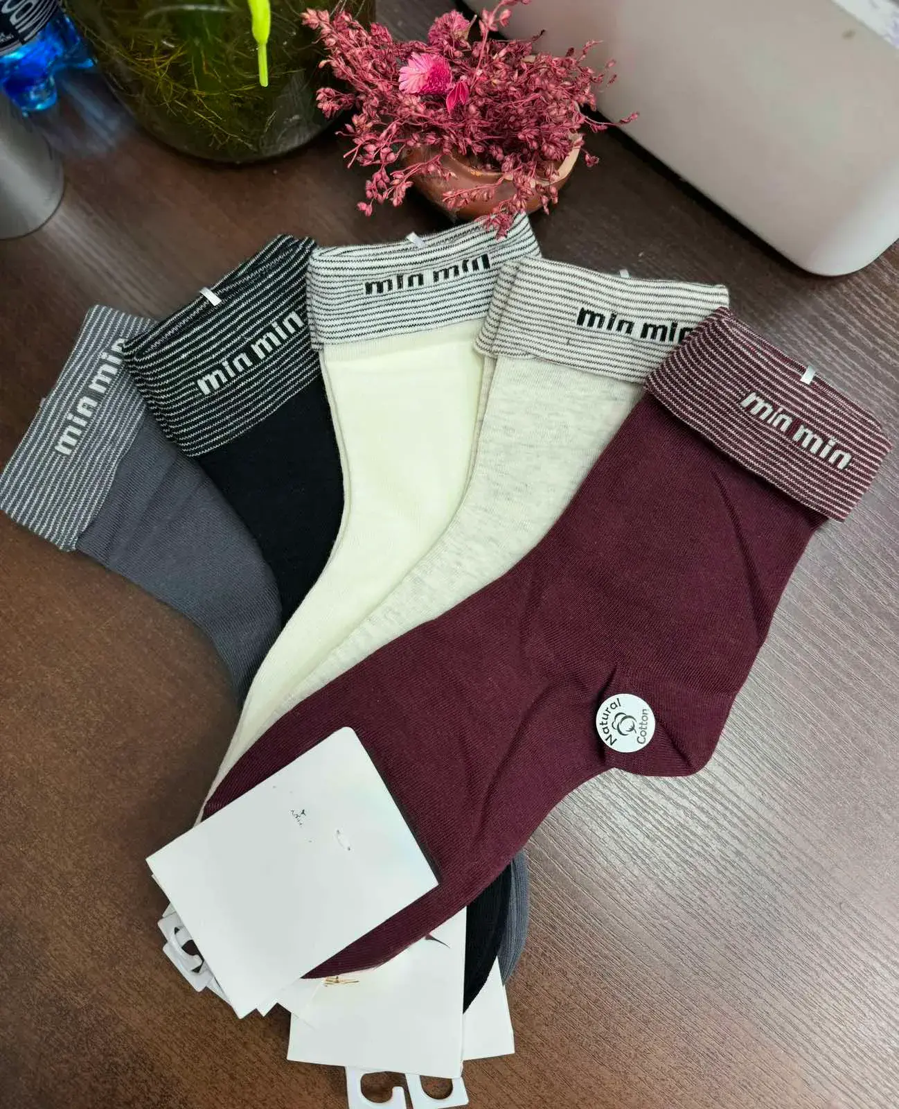 Skarpetki damskie Miniso 5 par w kolorach szary/czarny/beż/bordowy