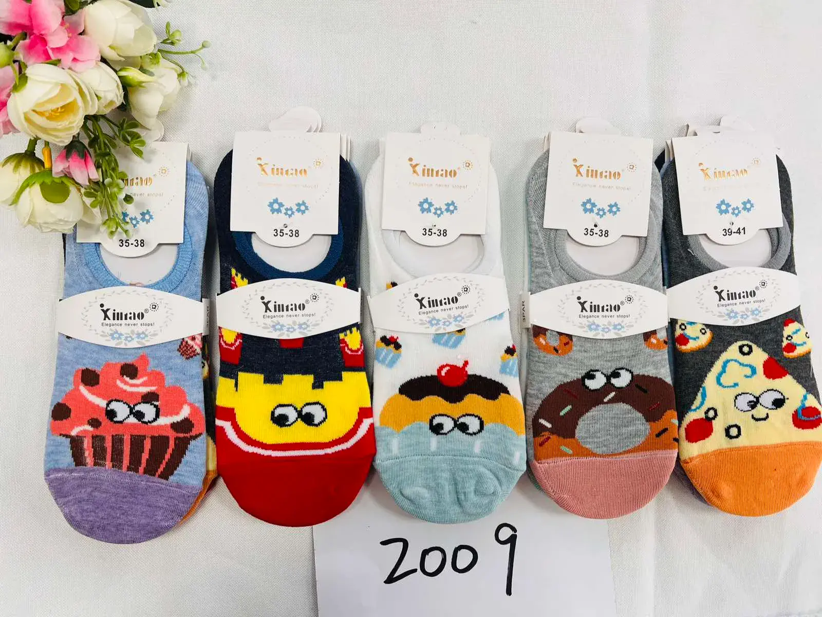 Skarpetki damskie z Minionkami rozmiar 36-38/39-42