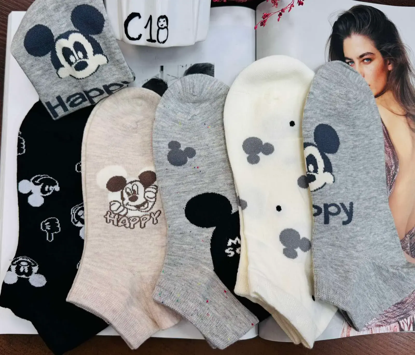 Skarpetki damskie Mickey Mouse C18, 6 kolorów