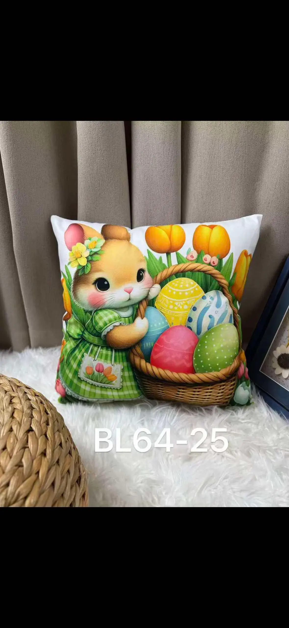Poszewka dekoracyjna 40x40 z królikiem wielkanocnym BL64-25