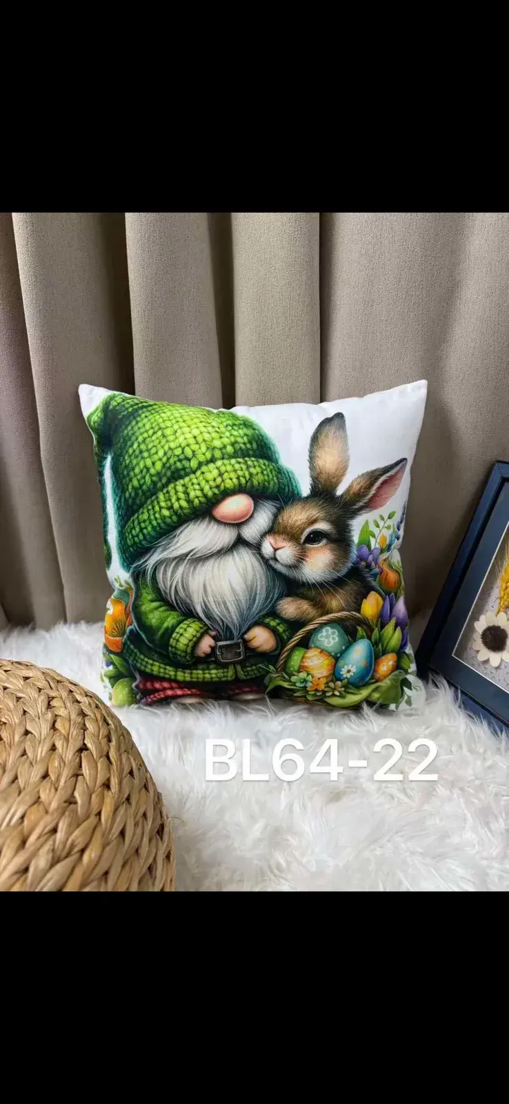 Poszewki Welvet 40x40 cm Gnomy z Zającem Zielony BL64-22