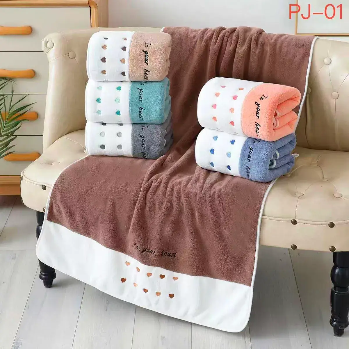 Ręcznik z mikrofibry 70x140cm serca wielobarwny