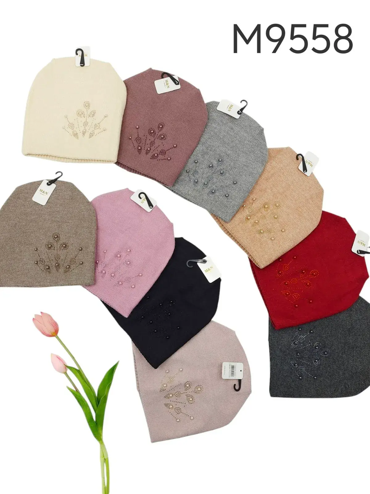 Czapki damskie beanie z haftem kwiatowym M9558