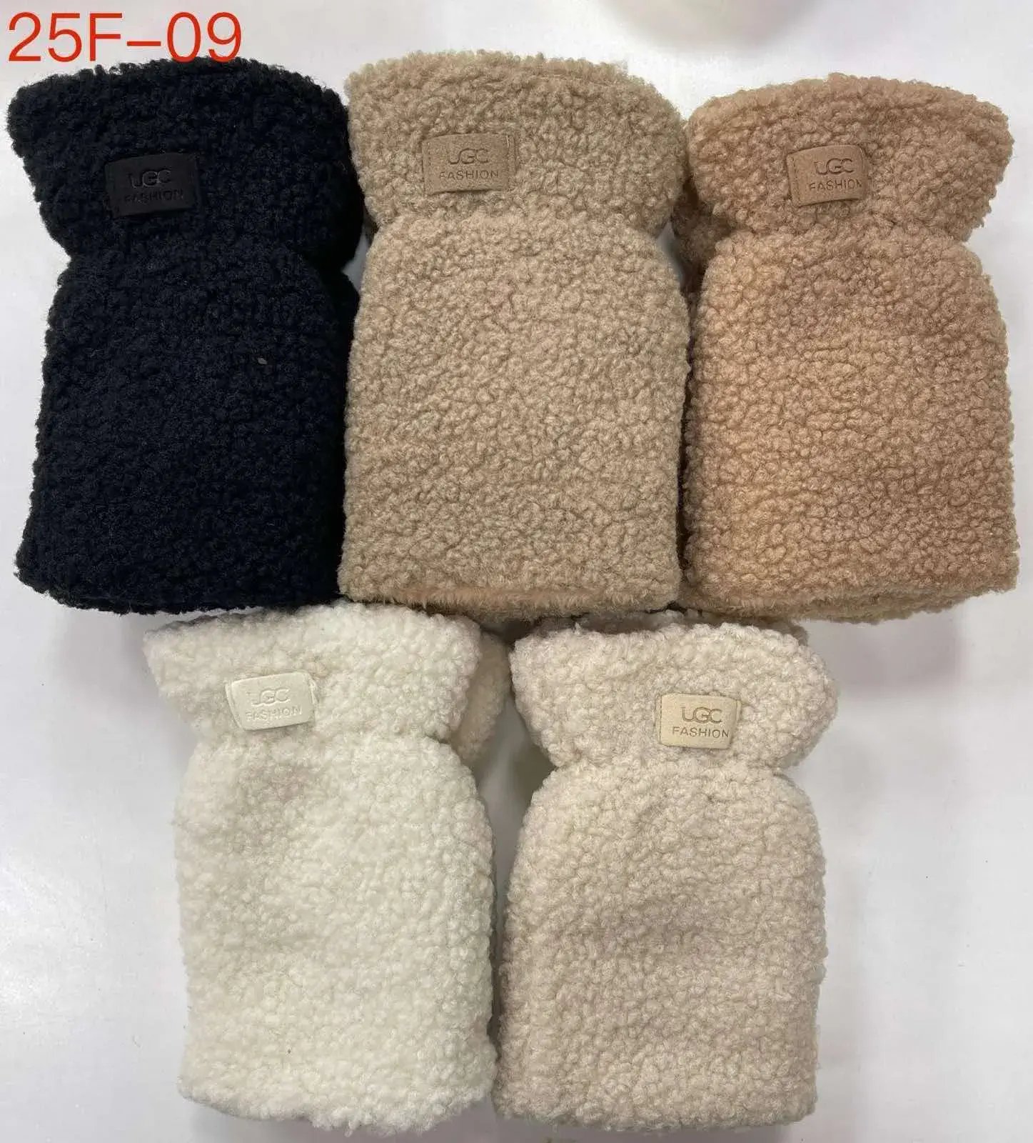 Rękawiczki damskie futrzane UGG 255F-09 czarny/beżowy/biały