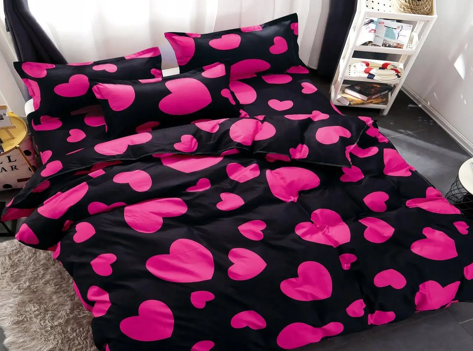 Komplet Pościel 4CZ 200/220 Czarno-Różowe Serca