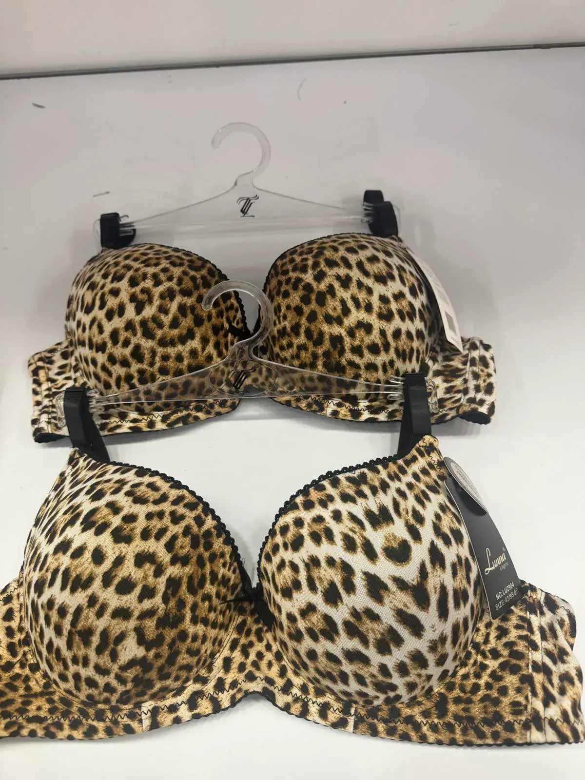 Biustonosz damski push-up wzór leopadowy