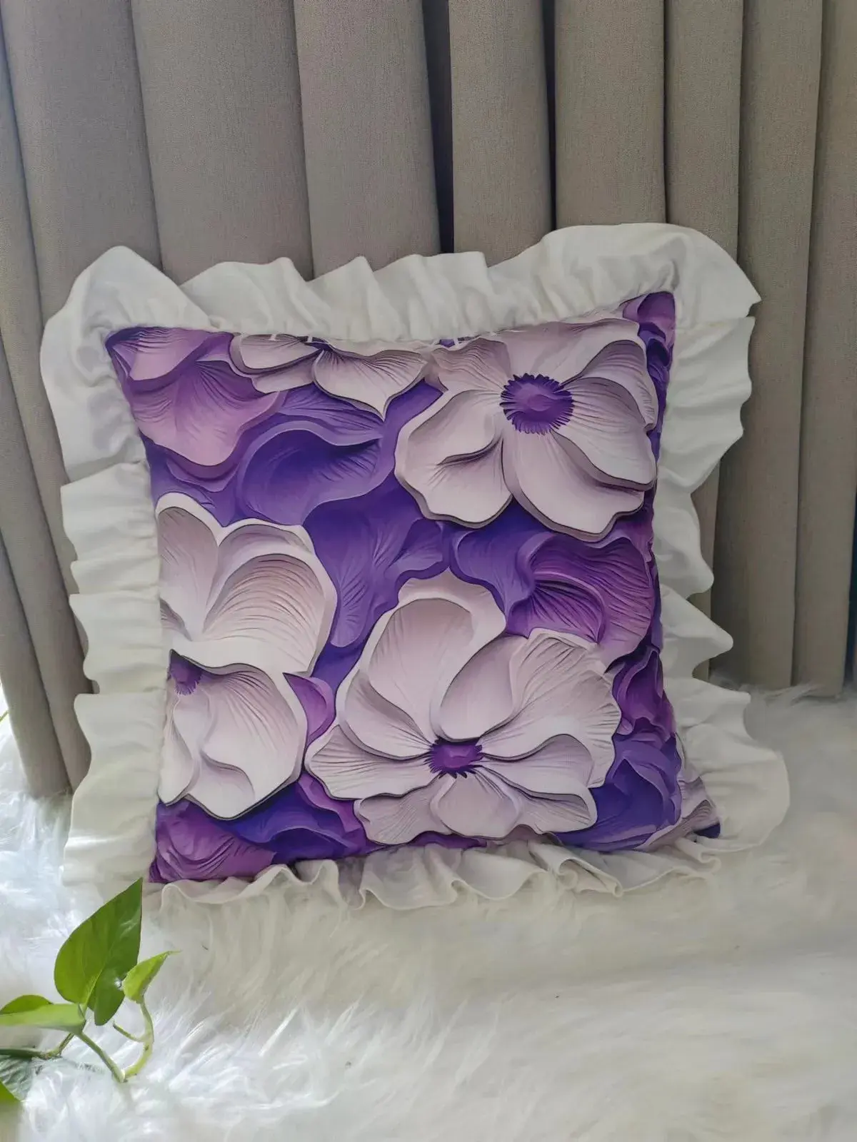Poszewki 40x40 cm fioletowe kwiaty z koronką
