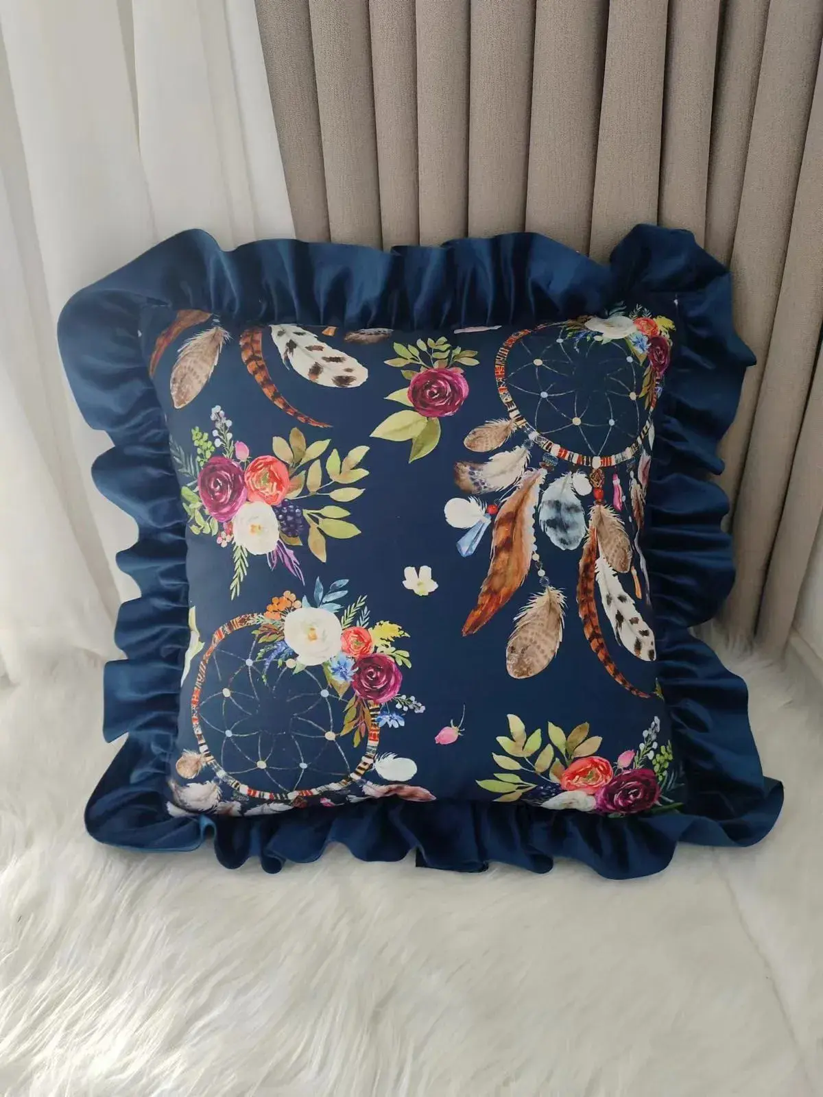 Poszewki 40x40 cm granatowe boho z frędzlami