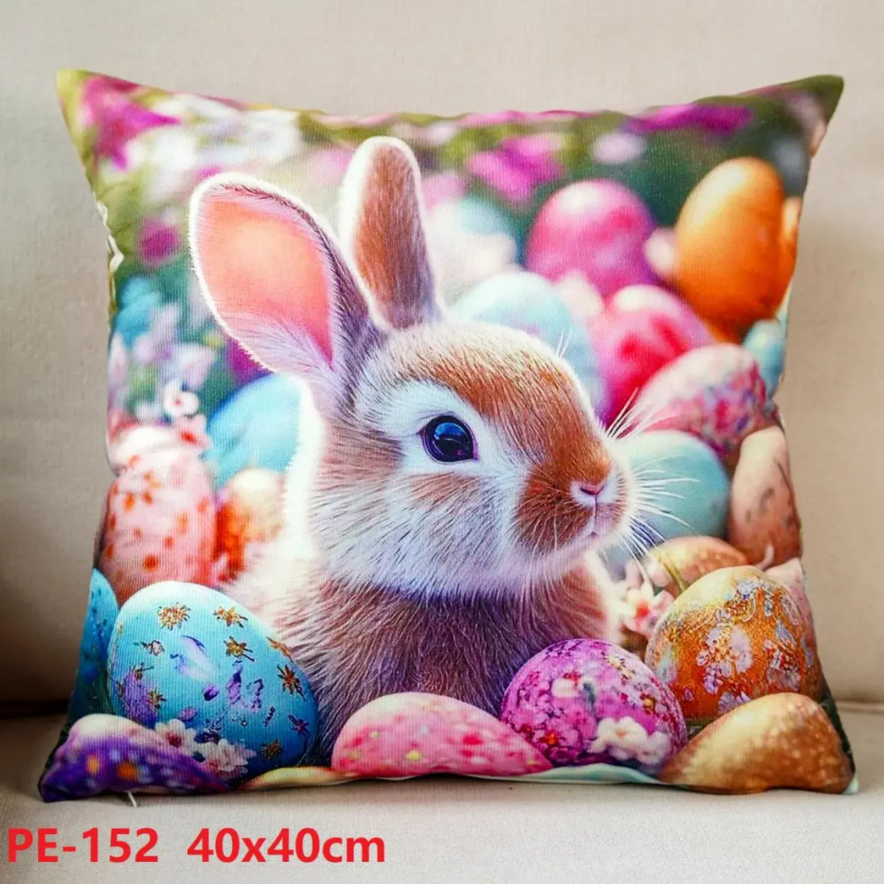 Poszewki 40x40 cm PE-152 z motywem królika wielkanocnego