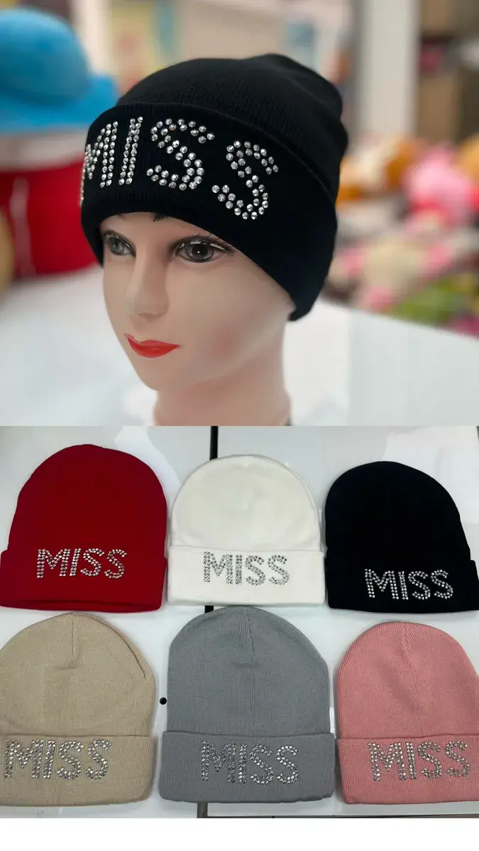 Czapka damska MISS z kryształkami, różne kolory, uniwersalny rozmiar