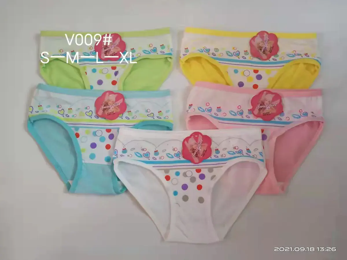 Majtki dziecięce Sweet Girl kolorowe w kropki S-XL