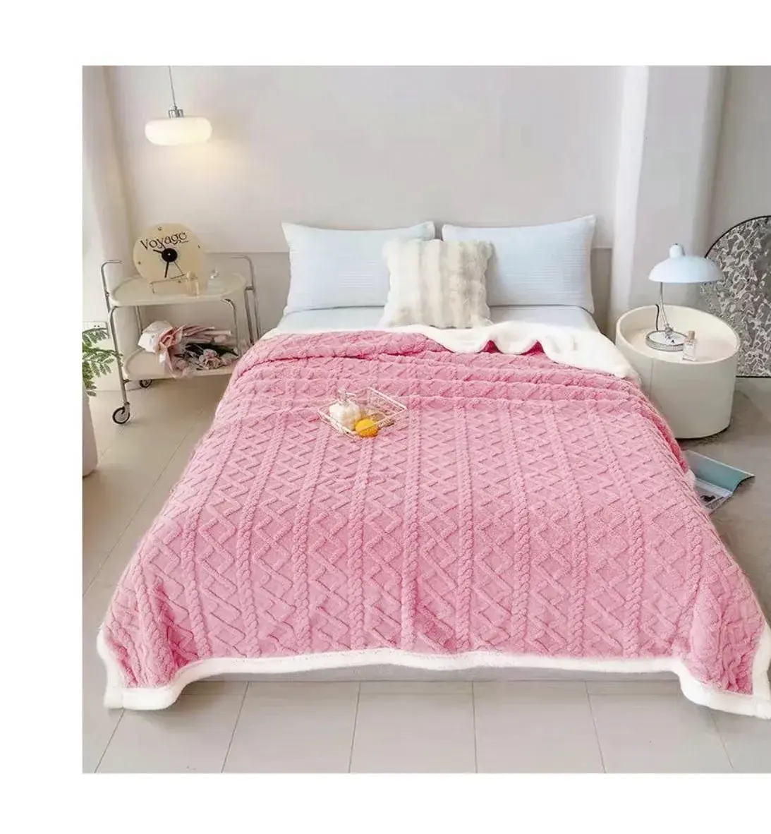 Koce 160x200 Homefore99 różowe warkoczowe
