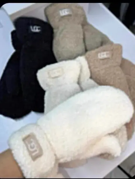 Rękawiczki damskie pluszowe UGG mix kolorów