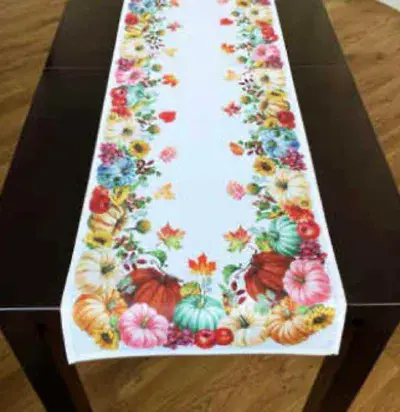 Bieżnik dekoracyjny 85x85 cm z motywem jesiennych warzyw i kwiatów