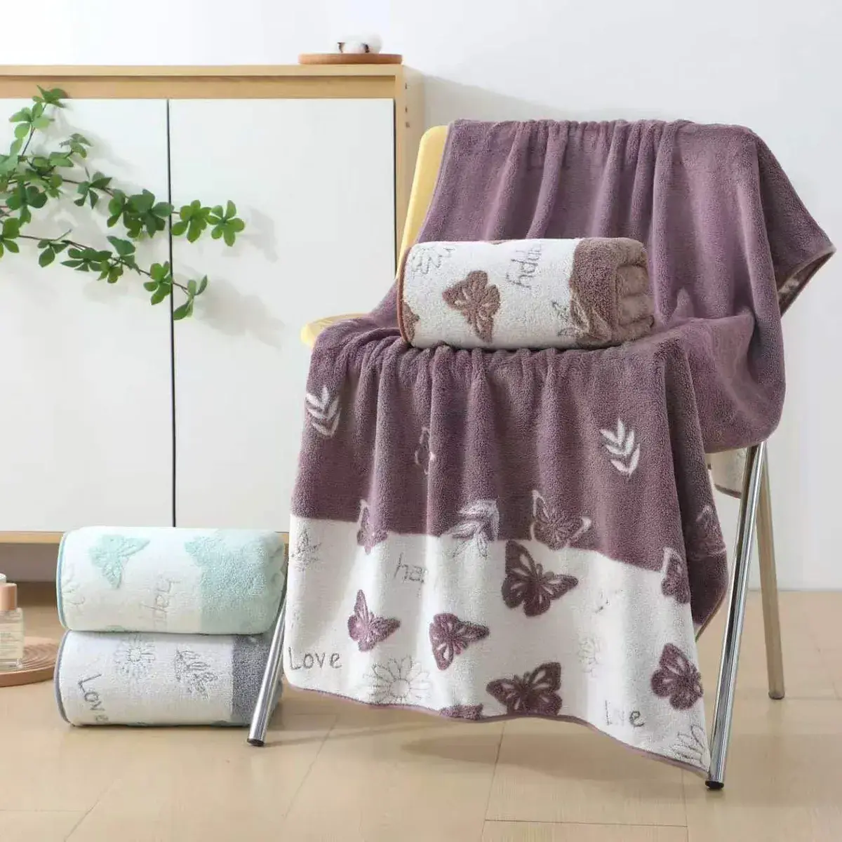 Ręcznik mikrofibra 70x140 cm z motywem motyli i napisem