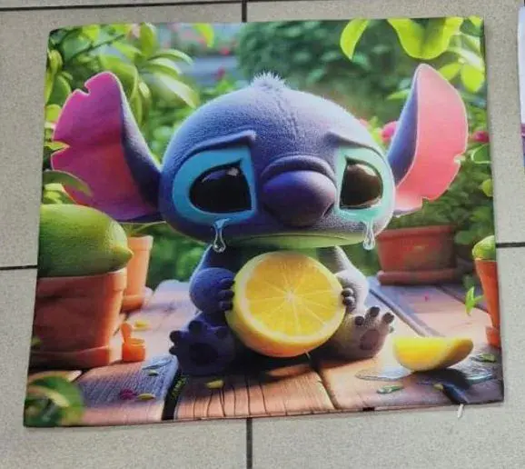 Poszewki 40x40 cm Stitch z cytryną Disney
