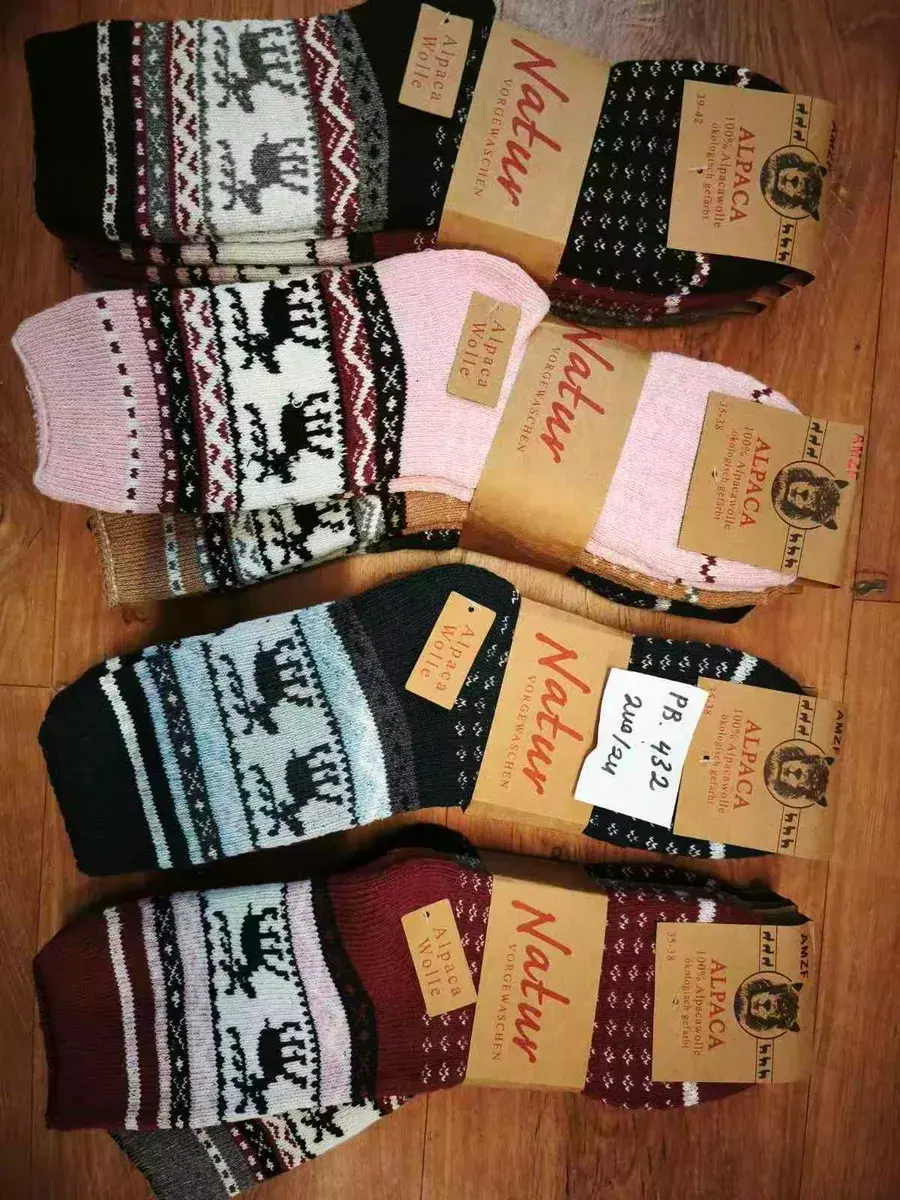 Skarpety Alpaca Wool z motywem reniferów, różne kolory, rozmiar 39-42