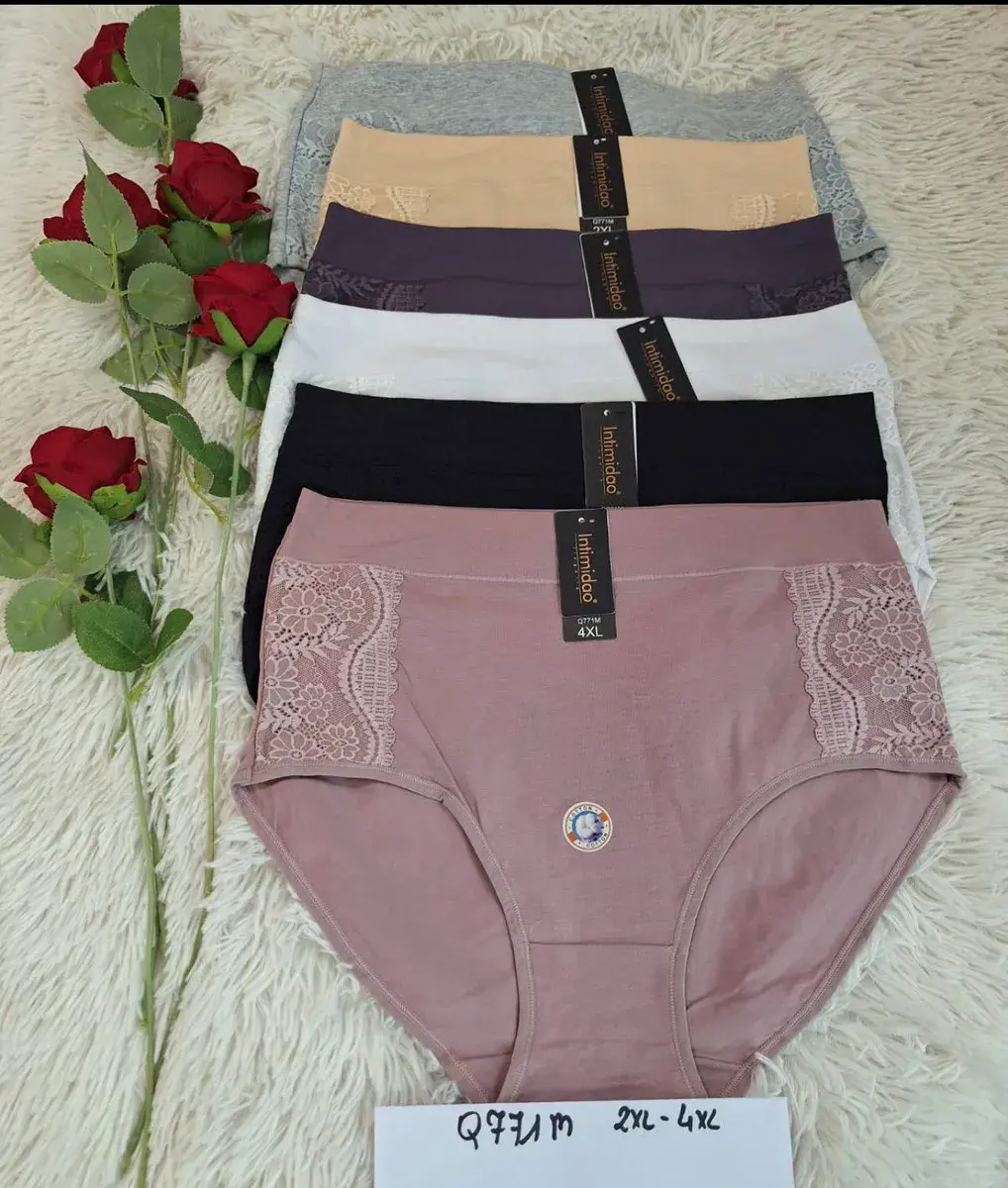 Majtki damskie Intimidoo z koronką 2XL-4XL mix kolorów